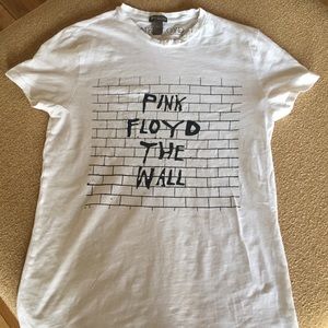 Pink Floyd T Shirt.